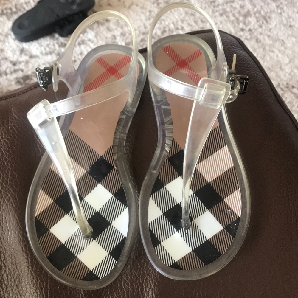Little girl Burberry clear jelly sandals